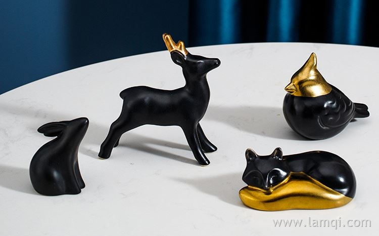 陶瓷动物摆件可装调味品